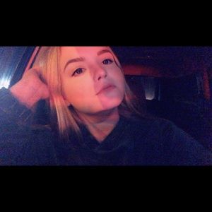 Meet your Posher, Lexie